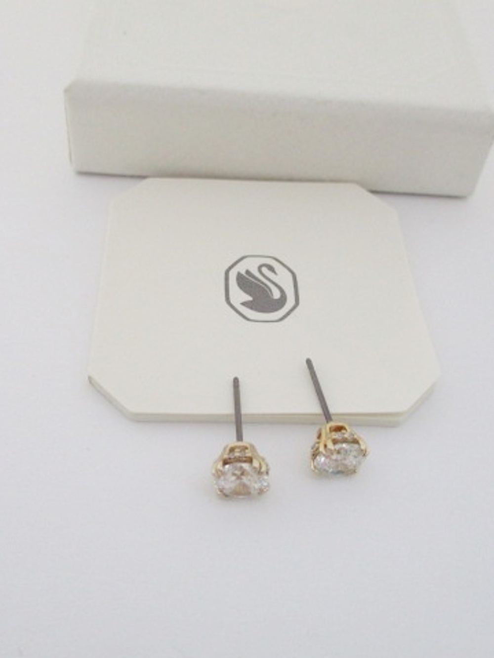 SWAROVSKI Stud Earrings Round Cut